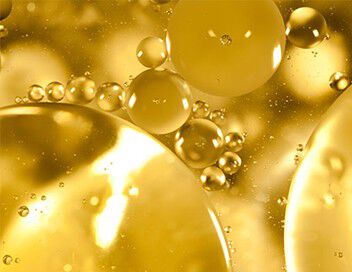 Close-up of antioxidant skincare molecules